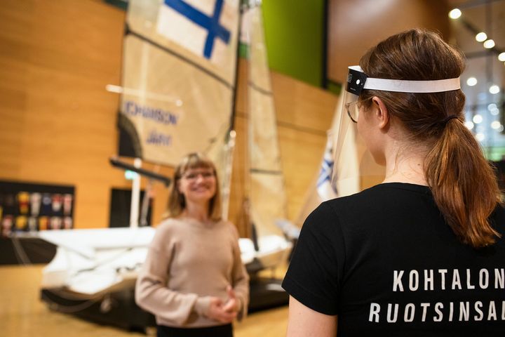 Opastyötä on tehty pandemian aikana koronaturvallisesti. Kuva: Kerttu Penttilä