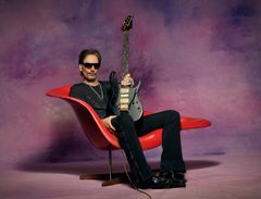 Steve Vai