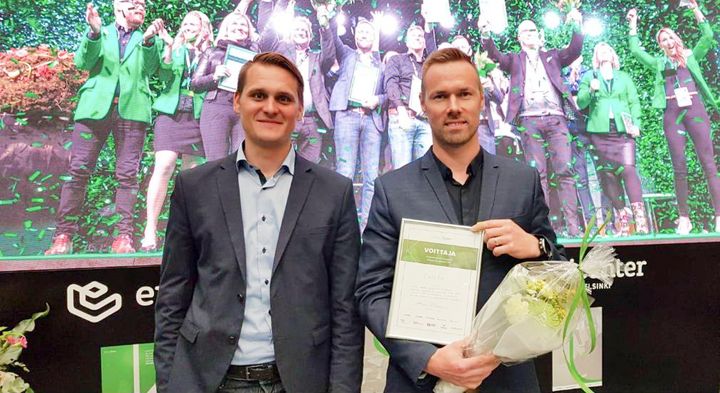 Calefan Antti Porkka ja Petri Vuori vastaanottivat vuoden 2019 voiton.