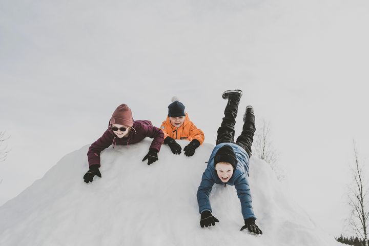 Tällä hetkellä Suomi hoitaa lasten ja nuorten ongelmia niin inhimillisiltä kuin taloudellisilta kustannuksiltaan liian kalliilla tavalla, lapsiasiavaltuutettu raportoi. (Kuva: lapsiasiavaltuutetun toimisto)