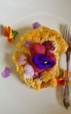 Ranskalainen marjapannari Clafoutis. Resepti: Heidi Siivonen. Kuva: Heidi Siivonen.