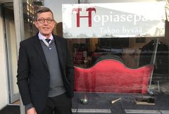 FM Mikko Norros on aloittanut strategia- ja viestintätoimisto Hopiasepissä. Kuva: Hopiasepät