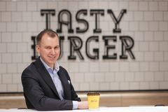 Suomen McDonald'sin toimitusjohtaja Olli Johansson