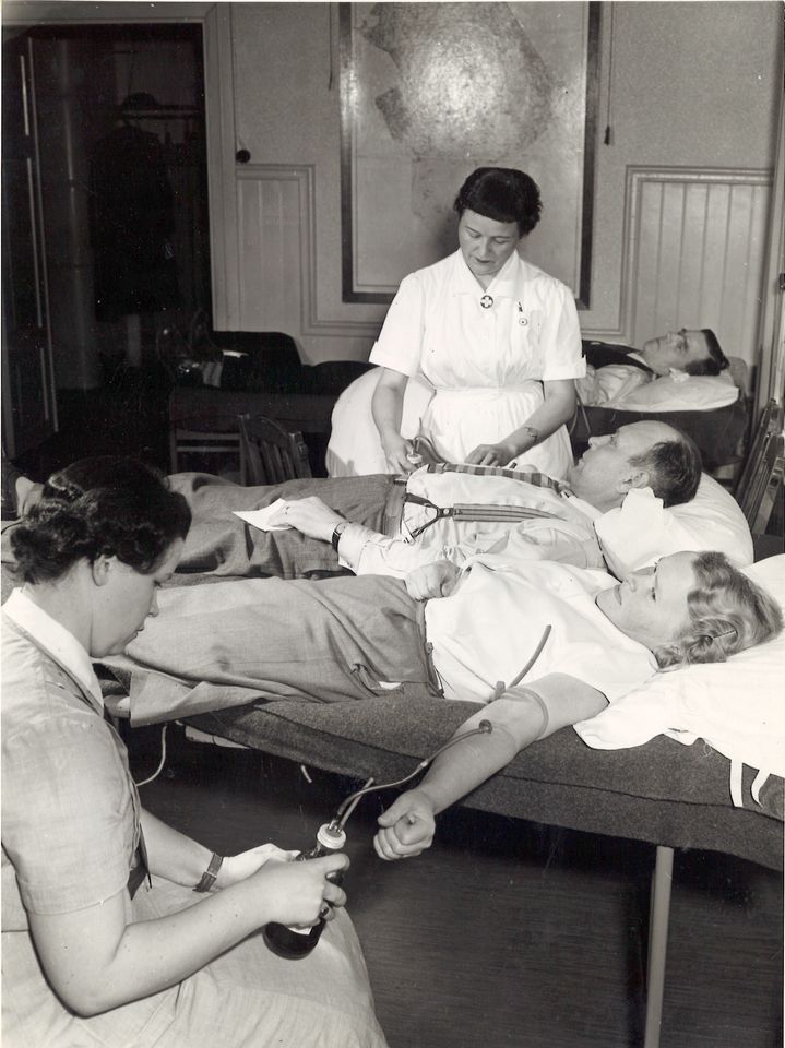 Verenluovutusta vuonna 1955