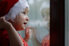 -	Suomessa elää jopa 150 000 lasta perheissä, joiden arkea varjostaa vähävaraisuus. Näille lapsille toisen lahjoittama joululahja tuo valtavasti iloa.