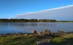 Kuvassa syyskuinen rantanäkymä.