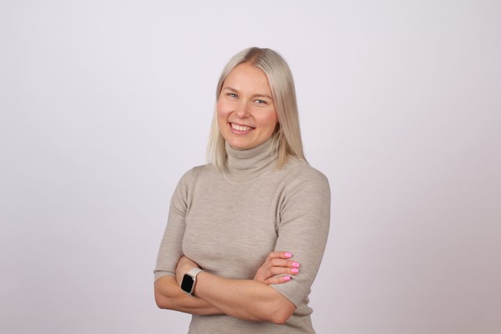 LitM Milla Saarinen väittelee psykologian tohtoriksi (FT) perjantaina 13.1.2023. Kuva: Studio Kupu