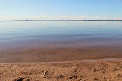 Var och en av oss önskar säkert att vattnen i Finland ska bevaras så rena som möjligt och att mängden blågröna alger ska hållas på en sådan nivå att vi ska kunna njuta av de många fördelar som vattnen erbjuder oss. Du drar väl ditt strå till stacken och förebygger uppkomsten av blågröna alger. Mer information om hur du kan förebygga uppkomsten av blågröna alger finns exempelvis i webbtjänsten vatten.fi.