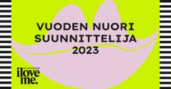 ”Suuren kilpailun aiheena on nyt vain kolme kirjainta. I, L ja O! Näinä aikoina niihin mahtuu koko elämä. Miten näytät ilon pukeutumisessa ja koristautumisessa? Vai haluatko piilottaa sen?” Vuoden nuori suunnittelija -kilpailun raadin puheenjohtaja, toimittaja Jaakko Selin kysyy.