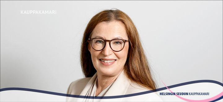 Helsingin seudun kauppakamarin toimitusjohtaja Pia Pakarinen painottaa, että rajoituksia on höllennettävä ripeään tahtiin, jotta vältetään konkurssit eniten kärsineillä aloilla.