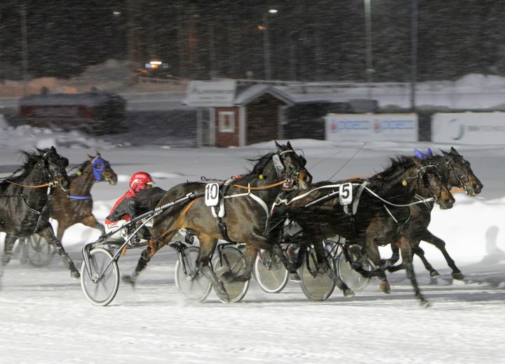 Mr Hot Shot / Santtu Raitala aloittivat yllättäjien juhlat Kuopion Toto76-kierroksella. Kuva: Jukka Vepsäläinen