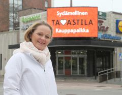 Perheyritys Aava aloittaa kesäkuussa lääkärikeskustoiminnot Hämeenlinnan Tavastilan kauppakeskuksessa vastaavan lääkärin Nina Mattssonin johdolla. Kuva: Heikki Löflund, Raatikuva Oy