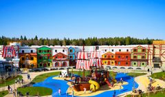 Merlin Entertainments’in omistaman ja Saksassa sijaitsevan Legoland Pirate Island –hotellin edustalle valmistui Lappset Creativen suunnittelema ja toimittama piraattilaiva vuonna 2018.