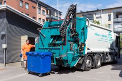 Jäteautot kulkevat jatkossa muulla kuin fossiilisella polttoaineella. Kuva: HSY/Hannu Bask