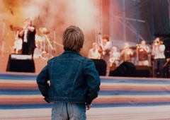 På sångscenen under Rock Summer 1988. Bild: Susanna Virtanen