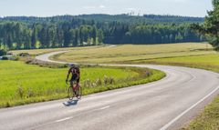 Imatralta starttaava pyöräilyreitti kulkee Puumalan sataman ja Sulkavan kautta Savonlinnaan, josta Punkaharjun ja Ruokolahden kautta takaisin maaliin Imatralle. Kuva: Saimaa Cycle Tour