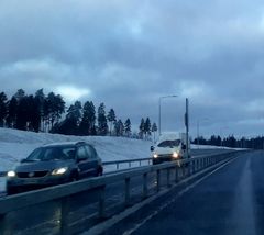 Nollan molemmin puolin sahaava lämpötila voi aiheuttaa haasteita. Vuosi sitten marraskuun alussa kolmostien säätila näytti Kyröskoskella tällaiselta.