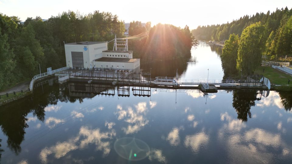 Kajaaninjoessa Kajaanissa sijaitseva vesivoimalaitos