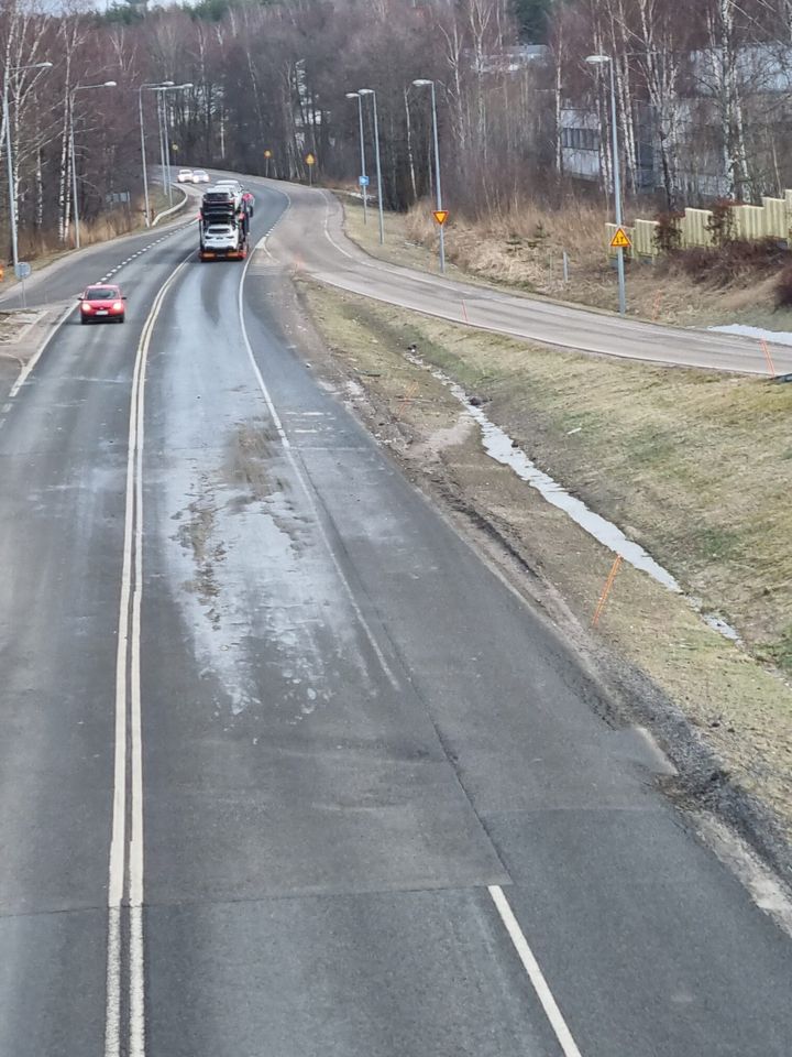 Riksväg 25 i Ekenäs vid Formansallén.