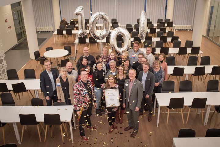 BNI 1000. liikekumppani -merkkipaalua juhlistettiin aikuiskoulutuskeskus Kouvolan kokoustiloissa Kouvolan Komiat -ryhmän aamukokoontumisen yhteydessä 21.2.2018. Kuva Mika Pulkkinen, Kuvakartano.