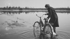 Tulva haittasi ihmisten elämää jo viime vuosi tuhannella. Kuva Finna museoviraston kuvapalvelusta. Kuvaaja Pekka Kyytinen.