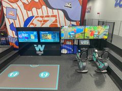 CSE Entertainmentin liikuntapelituotteet iWall ja cylcoBEAT Sky Zone -puistossa Yhdysvalloissa. Kuva: CSE Entertainment / Veli-Matti Nurkkala