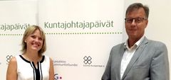Till ordförande för styrelsen valdes stadsdirektören i Joensuu Kari Karjalainen och till vice ordförande kommundirektören i Asikkala Rinna Ikola-Norrbacka.