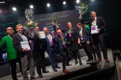 Kasvu Open -kauden 2019 voittajayritykset ovat Lunawood Oy ja Dolea Oy. Kunniamaininnan Start again -sarjassa sai Arcteq Relays Oy Vaasasta ja Startup-sarjassa Monidor Oy Oulusta.