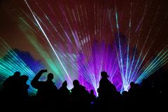 Espoo oli Suomen ensimmäinen kaupunki, joka juhlisti uuttavuotta laservaloilla. Kuva: Robert Sjöblom
