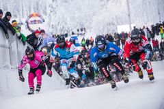 Miesten pikkufinaali

Vasemmalta oikealle: John Fisher (CAN), Patrik Merz (SUI), Antti Tolvanen (FIN), Kilian Braun (SUI)

Photocredit: Red Bull Content Pool / Victor Engström