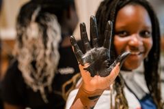 Creatures of Metsola, 2021. Artist Laura Merz and a group of local children from Espoo have created animal-themed illustrations to decorate the construction hoarding around the new Metsola day-care centre in Tapiola. Image: Paula Virta / EMMA – Espoo Museum of Modern Art.