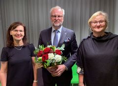 Sari Westermarck (vas.), Risto Kanerva ja Kirsi Pietilä (oik.). Kuva: Apteekkariliitto / Erkki Kostiainen