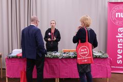 "Svenska nu -verkosto motivoi ja inspiroi suomenkielisiä nuoria puhumaan ruotsia", kertoo ohjelmakoordinaattori Liisa Suomela.