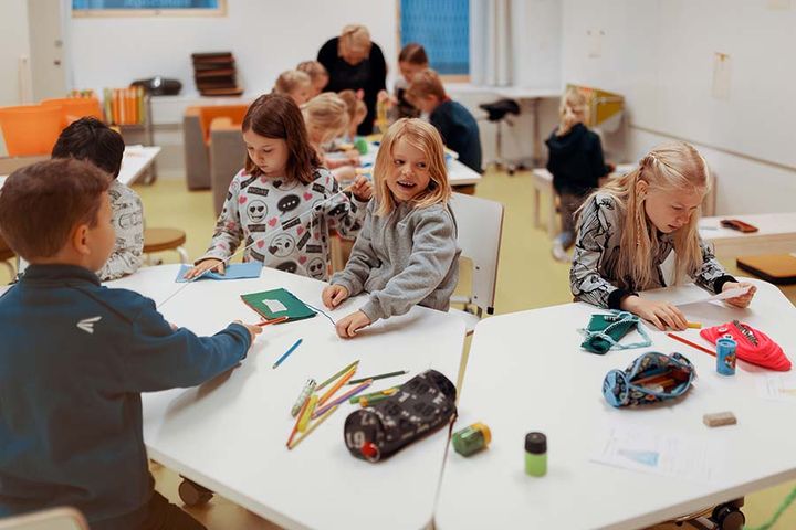 Jätkäsaaren peruskoulun oppilaita arkistokuvassa. Kuva: Aki Rask