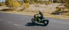 Verge Motorcycles ottaa ensimmäisenä sähkömoottoripyörävalmistajana käyttöön Teslan NACS-latauspistokkeen. Kuva: Verge Motorcycles