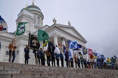 Vuoden 2017 Kohtaaminen-tapahtuma Senaatintorilla. Kuva: Julius Kuula