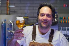 Panimomestari Gustavo Vale valmistaa alkuvaiheessa 10 uutta olutta. Kuva: Arto Holappa