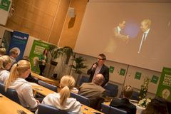 Kasvupolun voittajien julkistamisen lisäksi Keski-Uudenmaan kasvupolulla kuunneltiin tarkasti Nordic Business Forumin toimitusjohtajan Hans-Peter Siefenin kasvutarinaa.