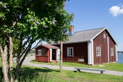 De äldsta stockarna på öns äldsta byggnad,  Fiskarstugan, har daterats till år 1791. Foto: Jonna Pennanen, KAMU