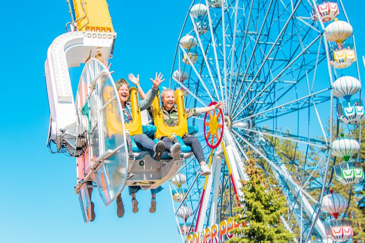 Kuvassa näkyvä Booster PowerParkissa lukeutuu yhdeksi Suomen hurjimmista huvipuistolaitteista. Lähde: PowerPark. Kuva vapaasti julkaistavissa.