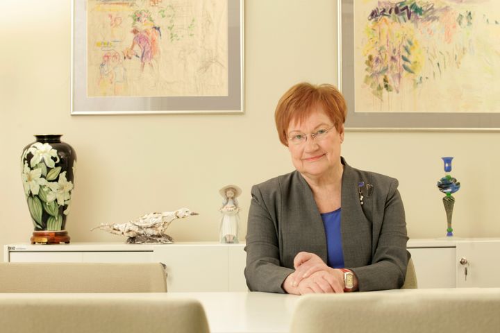 Presidentti Tarja Halonen on pääpuhujana #mimmitkoodaa-ohjelman "This is Not A Webinar"-virtuaalitilaisuudessa 23. huhtikuuta. Kuva: Lasse Keltto, presidentti Tarja Halosen toimisto.