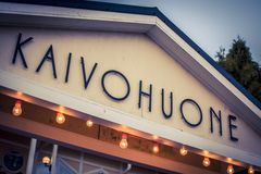 Naantalin Kaivohuone on legendaarinen ravintola ja tapahtumapaikka Naantalin sydämessä, meren rannalla.