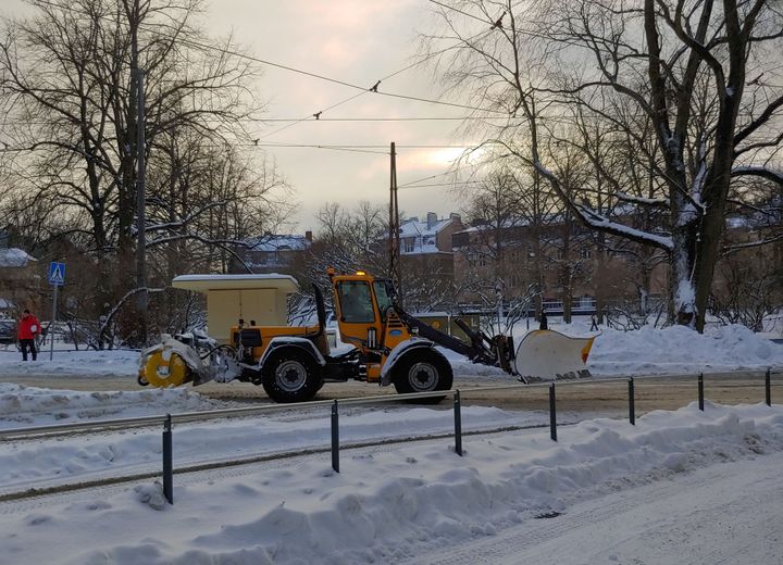 Lumista Tehtaankatua 14.1.2021. Kuva: Helsingin kaupunki / Kirsikka Mattila