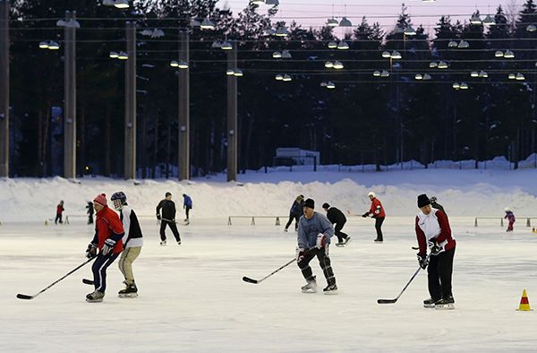 Oulunkylän tekojääkenttä, kuva Helsingin kaupunki