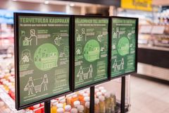 S-Market Laajasalossa muistutettiin turvallisesta asioimisesta.