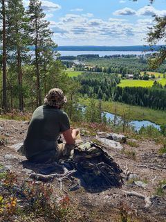 Osallistujat voivat valita vapaasti kulkemansa reitin, marssia yksin tai porukalla. Kuva Kalle Suominen