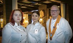 Nuorten kokkien kilpailun 2018 voittajat _ vasemmalta Oona Lyly, Emmiina Lehtonen ja Aarne Hietamäki. Kuva; Reija Satokangas