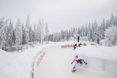 Miesten karsintakilpailut käytiin kauniissa talvisäässä. Kuvassa kärjessä Kevin Sciboz(SUI), toisena Nickolas Croal (USA), kolmantena Camilo Gaez (CHI) ja neljäntenä Tj Aubrecht (USA).
Photocredit: Red Bull Content Pool / Victor Engström