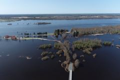 Tornionjoen tulva peitti Tornion Tanskinsaarta maanantaina 22.5.2023. Kuva: Lapin ELY-keskus