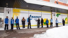 Uusi S-market Tourula työllistää kymmenen vakituista työntekijää. Kuva: Max Steffansson / Keskimaa